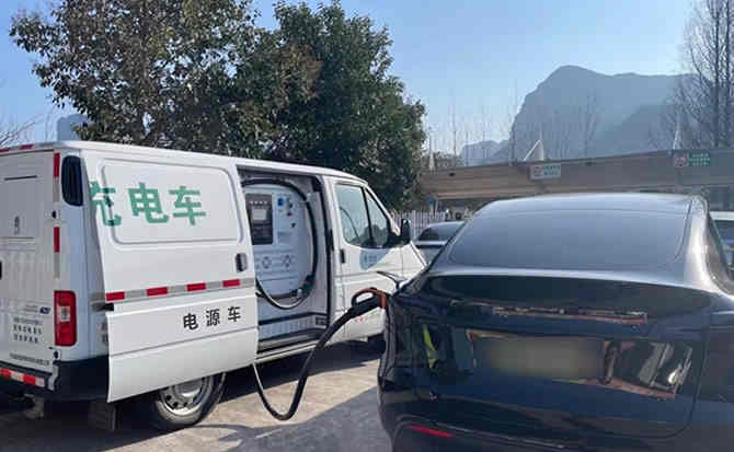 集美区汽车搭电